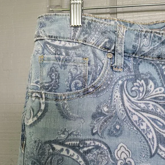 Chico's So Slimming Paisley-Print Girlfriend Slim Leg Ankle Jeans. Size … - Picture 6 of 11